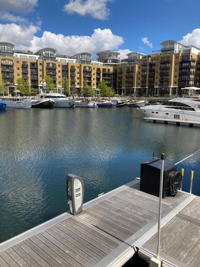 Entire Boat At St Katherine Docks 2 Available Select Using Room Options Londra Esterno foto